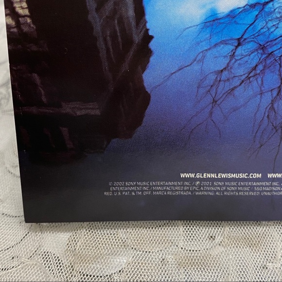 Glenn Lewis - World Outside My Window - Picture 7 of 11